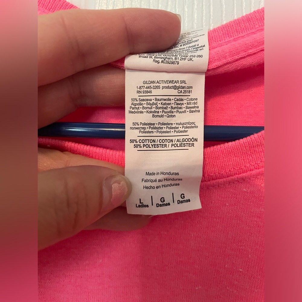 Gildan Hot Pink Women's Cotton Blend T-Shirt - Picture 4 of 4